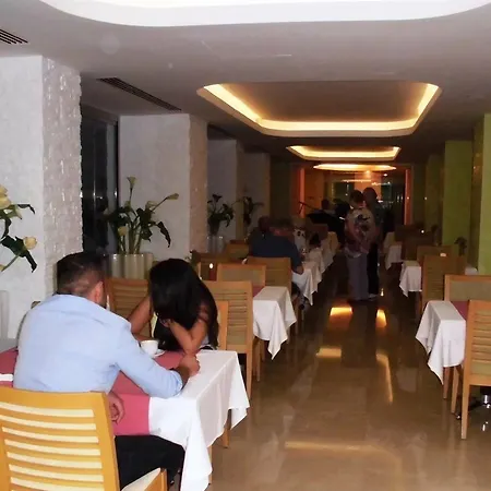 Marbella مرمريس